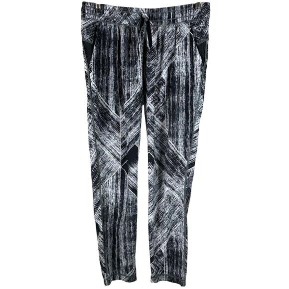 Lululemon Namaskar Pant II Heat Wave White Black Women's Size 8 EUC - Picture 3 of 9